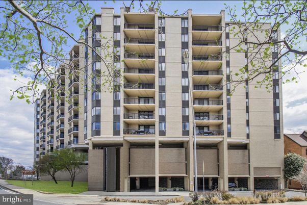 Exterior, Facade, Condo Building