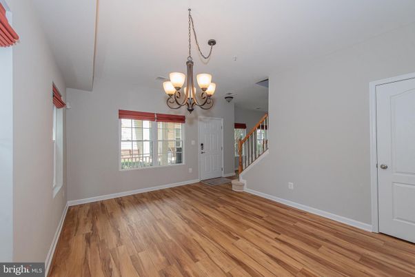 Chandelier, Empty room, Interior, Wood Texture Flooring