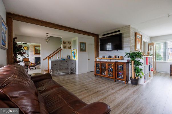 Dining room, Fireplace, Interior, Living room, Pendant Lights, Wood Texture Flooring