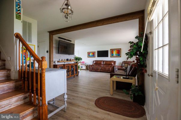 Interior, Living room, Pendant Lights, Wood Texture Flooring