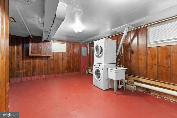 Interior, Utility Closets, Washer, Wooden Walls