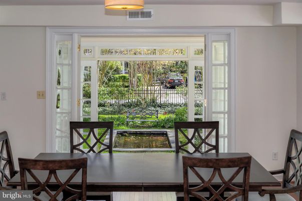 Dining room, Interior