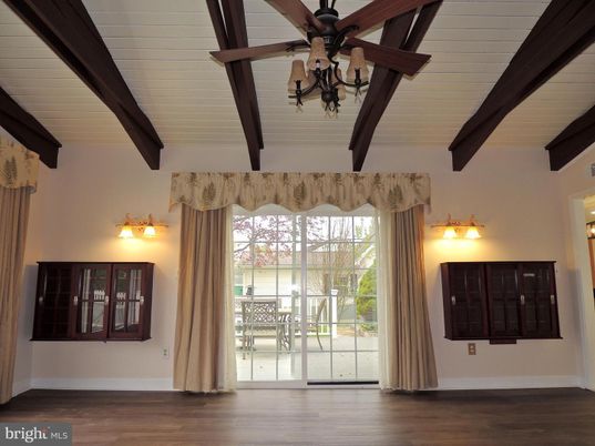 Empty room, Interior, Wooden Beams, Wood Texture Flooring