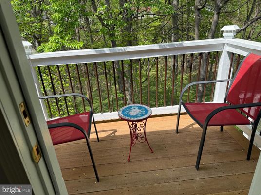 Exterior, Wood Texture Flooring