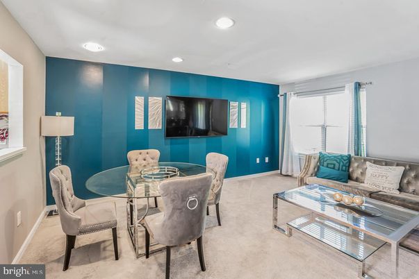 Dining room, Interior, Living room, Recessed Lighting