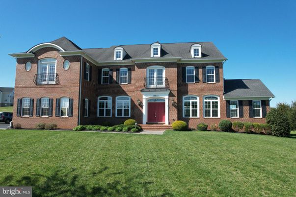 Exterior, Facade, Brick Facade, Georgian