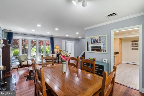 Dining room, Fireplace, Interior, Recessed Lighting, Wood Texture Flooring