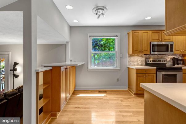 Interior, Kitchen, Recessed Lighting, Wood Texture Flooring
