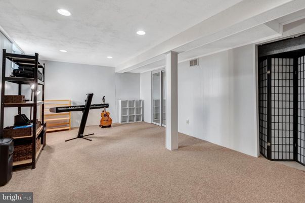 Fitness Equipment, Interior, Recessed Lighting