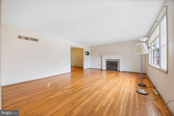 Empty room, Fireplace, Interior, Wood Texture Flooring