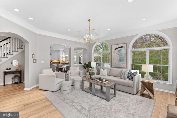 Chandelier, Dining room, Interior, Living room, Pendant Lights, Recessed Lighting, Wood Texture Flooring