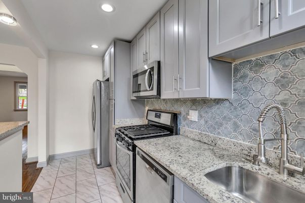 Interior, Kitchen, Marble, Recessed Lighting