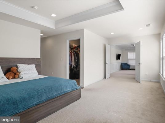 Bedroom, Interior, Recessed Lighting