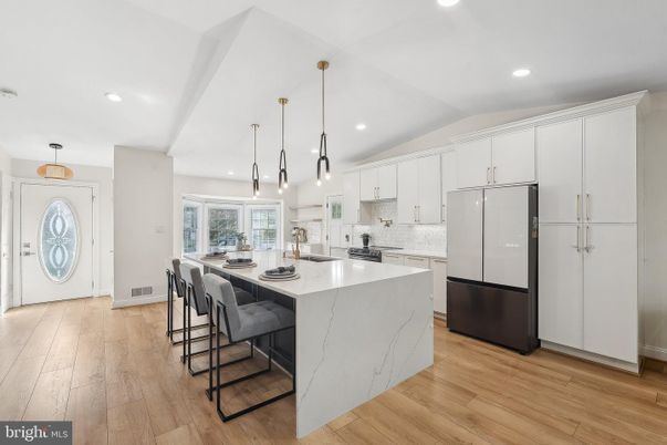 Interior, Kitchen, Pendant Lights, Recessed Lighting, Wood Texture Flooring