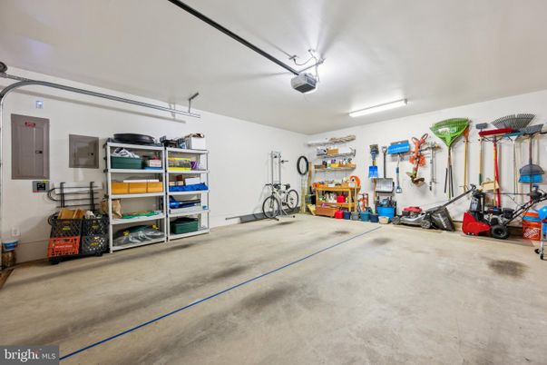 Garage, Interior