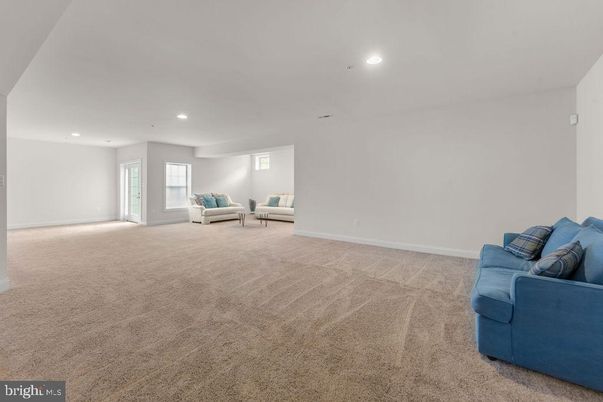 Empty room, Interior, Living room, Recessed Lighting