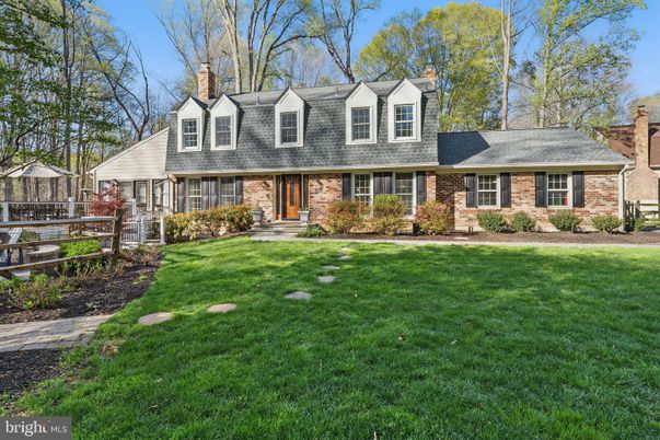 Exterior, Facade, Brick Facade, Cape Cod