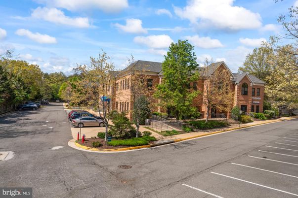 Exterior, Facade, Brick Facade, French Provincial