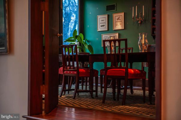 Dining room, Interior