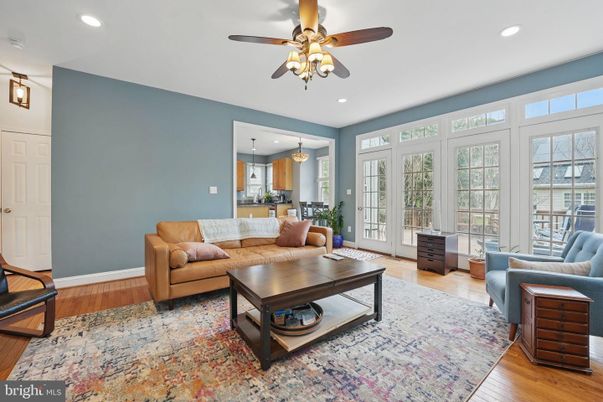 Interior, Kitchen, Living room, Pendant Lights, Recessed Lighting, Wood Texture Flooring