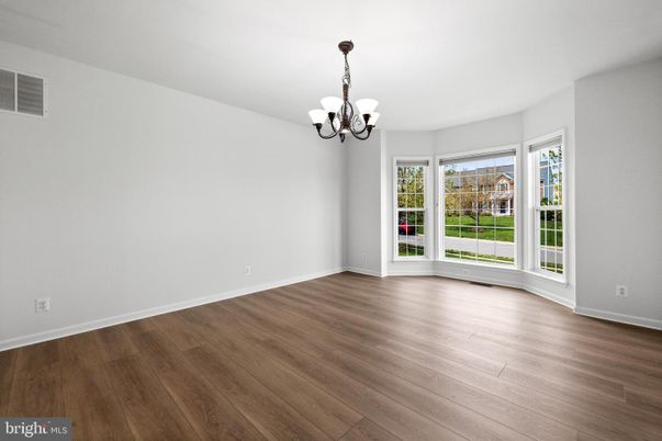 Chandelier, Empty room, Interior, Wood Texture Flooring