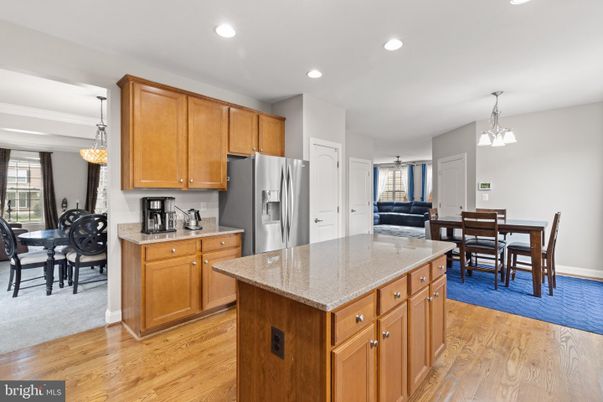 Dining room, Interior, Kitchen, Pendant Lights, Recessed Lighting, Wood Texture Flooring