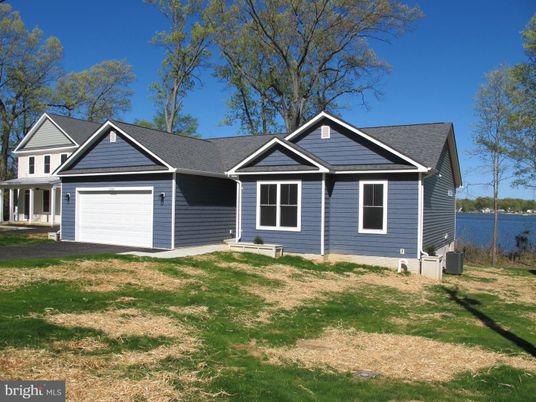 Attached, Backyard, Exterior, Facade, Water, Ranch