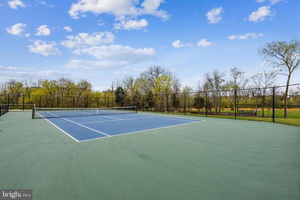 Exterior, Tennis Courts