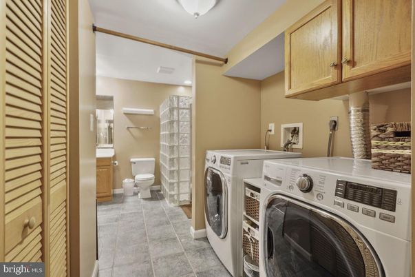 Interior, Washer