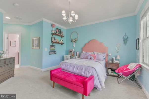 Bedroom, Chandelier, Interior, Recessed Lighting