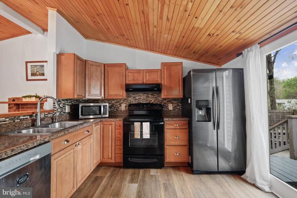Interior, Kitchen, Wooden Ceilings, Wood Texture Flooring