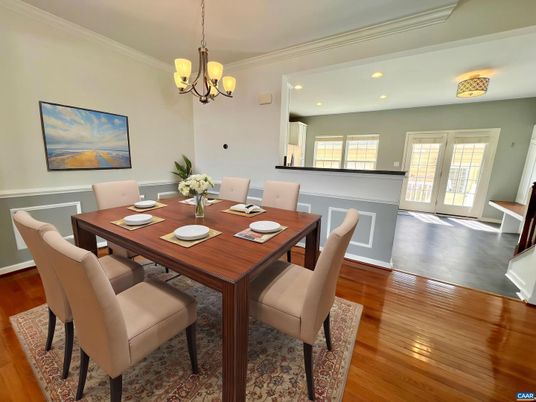 Chandelier, Dining room, Interior, Recessed Lighting, Wood Texture Flooring