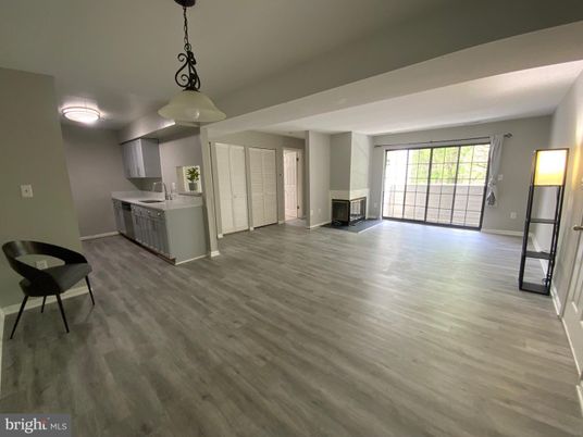 Interior, Kitchen, Pendant Lights, Wood Texture Flooring