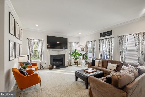 Fireplace, Interior, Living room, Recessed Lighting
