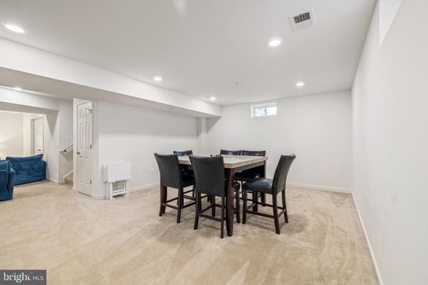 Dining room, Interior, Recessed Lighting
