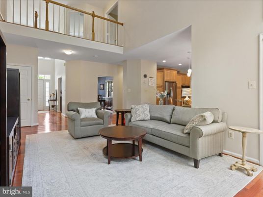 Interior, Kitchen, Living room, Pendant Lights, Recessed Lighting, Wood Texture Flooring