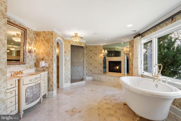 Bathroom, Dual Sink Vanities, Fireplace, Free Standing Baths, Glass Shower, Interior, Recessed Lighting