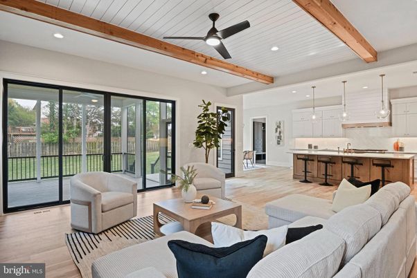 Interior, Kitchen, Living room, Pendant Lights, Recessed Lighting, Wooden Beams, Wood Texture Flooring