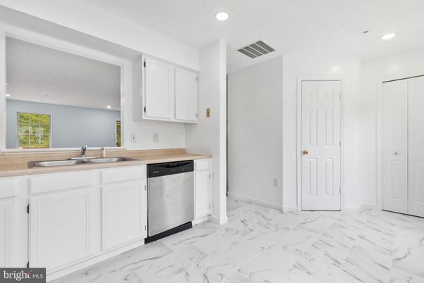 Interior, Kitchen, Marble, Recessed Lighting, Stainless Steel Appliances