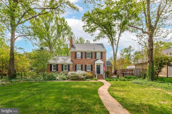 Backyard, Exterior, Facade, Brick Facade, Georgian