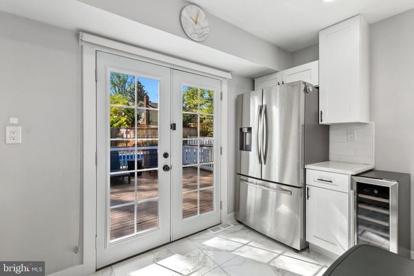 Interior, Kitchen, Marble, Recessed Lighting, Stainless Steel Appliances