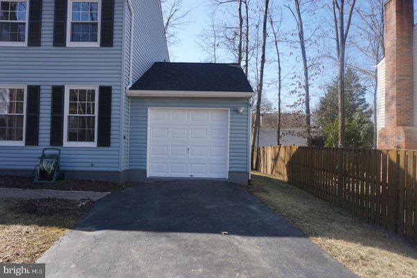 Detached Garage, Exterior