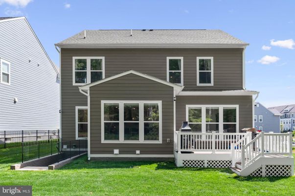 Exterior, Facade, American Foursquare