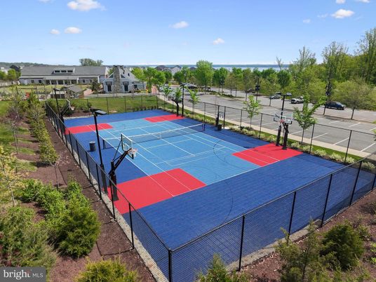 Exterior, Tennis Courts