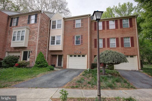Attached, Exterior, Facade, Brick Facade, Rowhouse