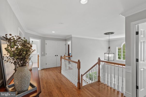 Interior, Pendant Lights, Recessed Lighting, Wood Texture Flooring