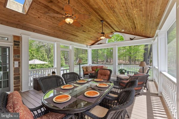 Dining room, Interior, Living room, Sun Room, Wooden Ceilings, Wood Texture Flooring