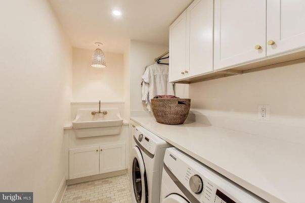 Interior, Recessed Lighting, Washer