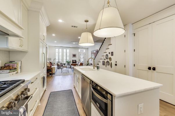 Dining room, Interior, Kitchen, Pendant Lights, Recessed Lighting, Wood Texture Flooring