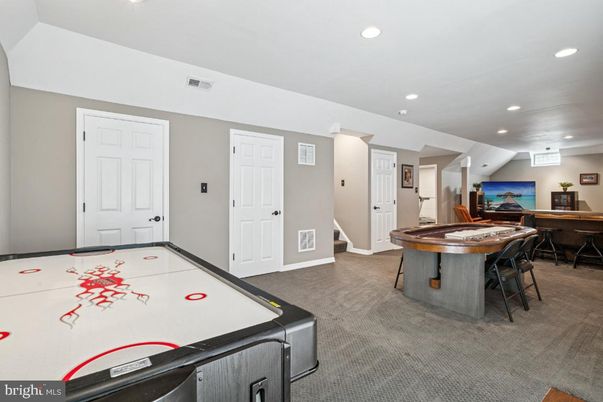 Billiard Table, Game Room, Interior, Recessed Lighting